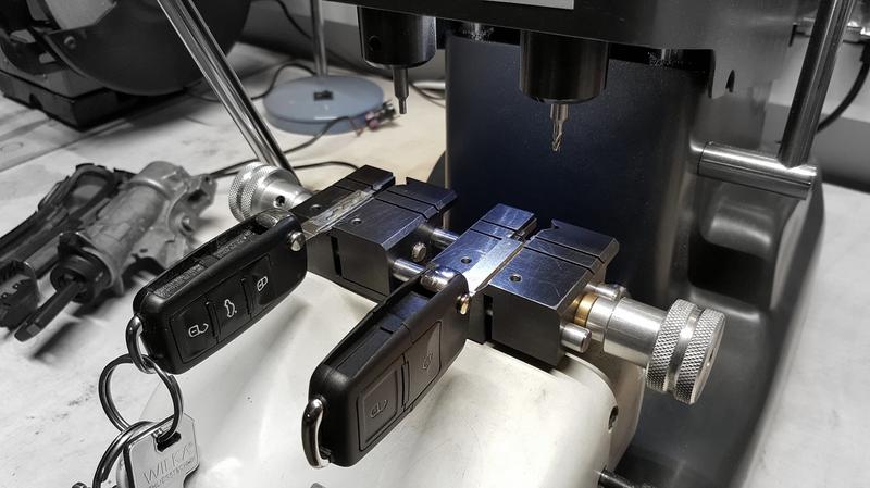 Jak skutecznie dorobić klucze samochodowe – porady i wskazówki dla każdego kierowcy