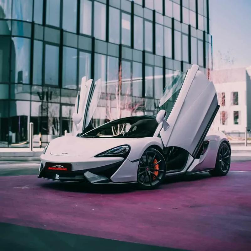 Ekonomiczne aspekty wynajmu aut