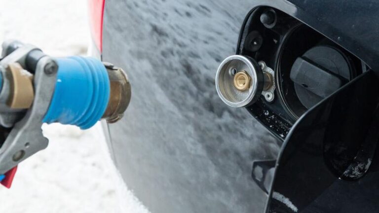 Jak skutecznie i bezpiecznie tankować gaz – poradnik dla kierowców