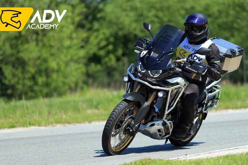 Najlepsze motocykle dla wysokich – na co zwrócić uwagę przy wyborze?