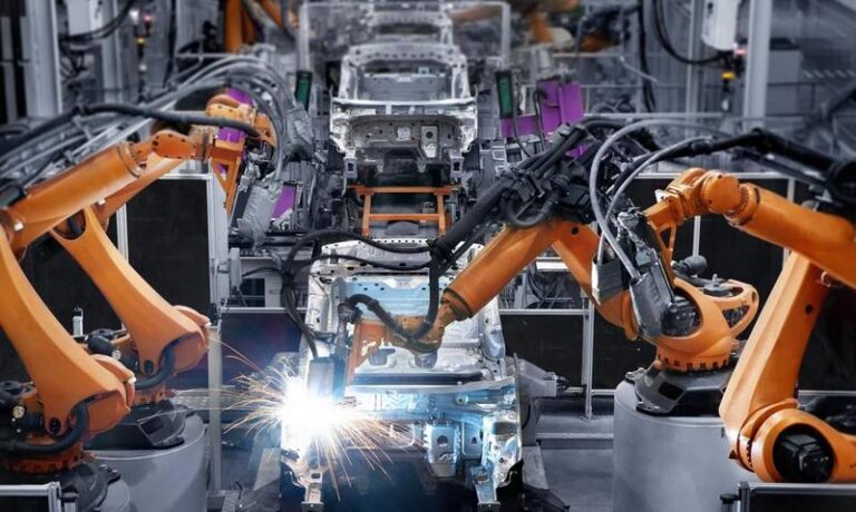 Rozkwit przemysłu motoryzacyjnego: Fabryki samochodów w Polsce na czołowej pozycji w Europie