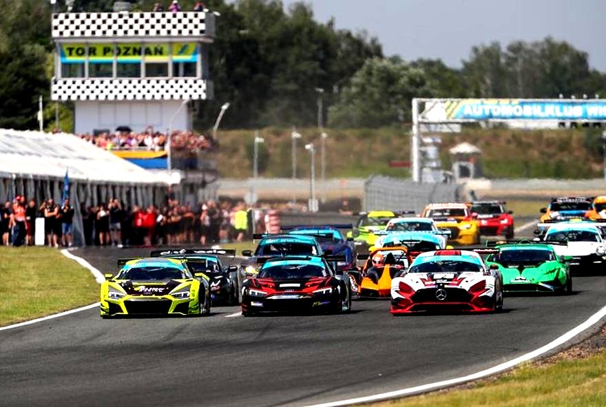 Pasjonujące wyścigi samochodowe - emocje na torze i poza nim