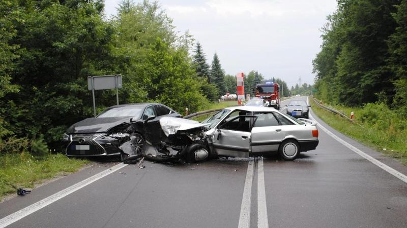 Wypadek na DW 875 w Kolbuszowej: Mielec i droga zablokowana